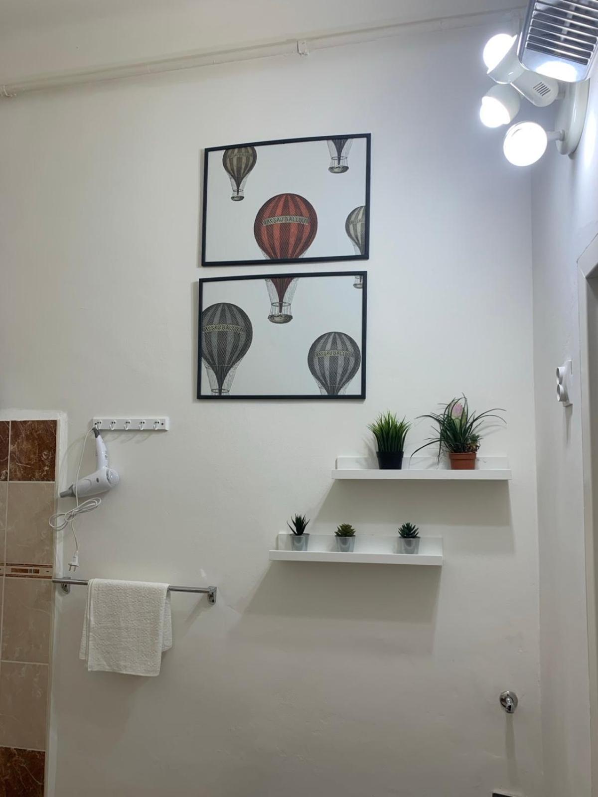 Cozy & Quiet Retro Style Apartamento Budapest