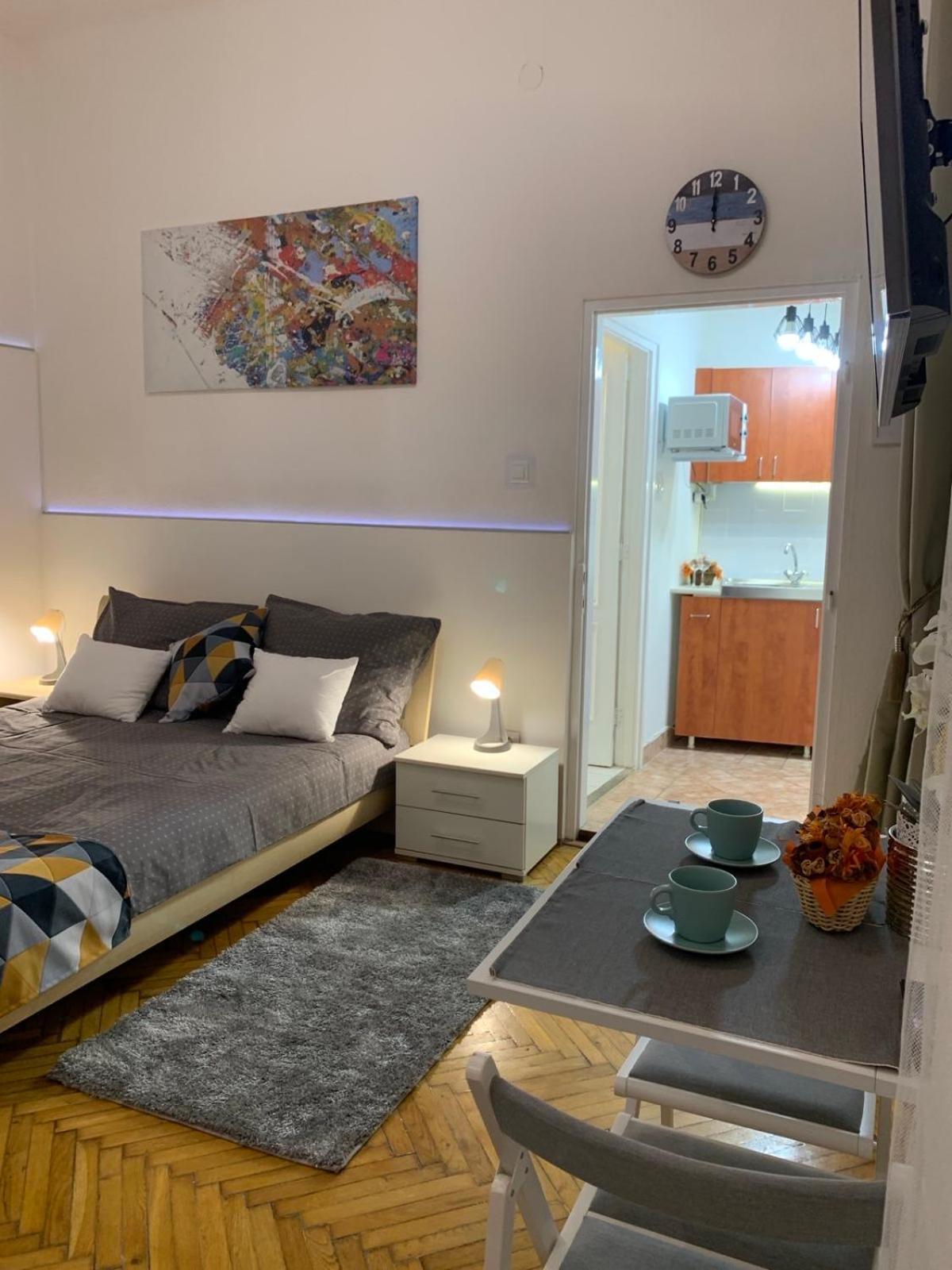 Cozy & Quiet Retro Style Apartmán