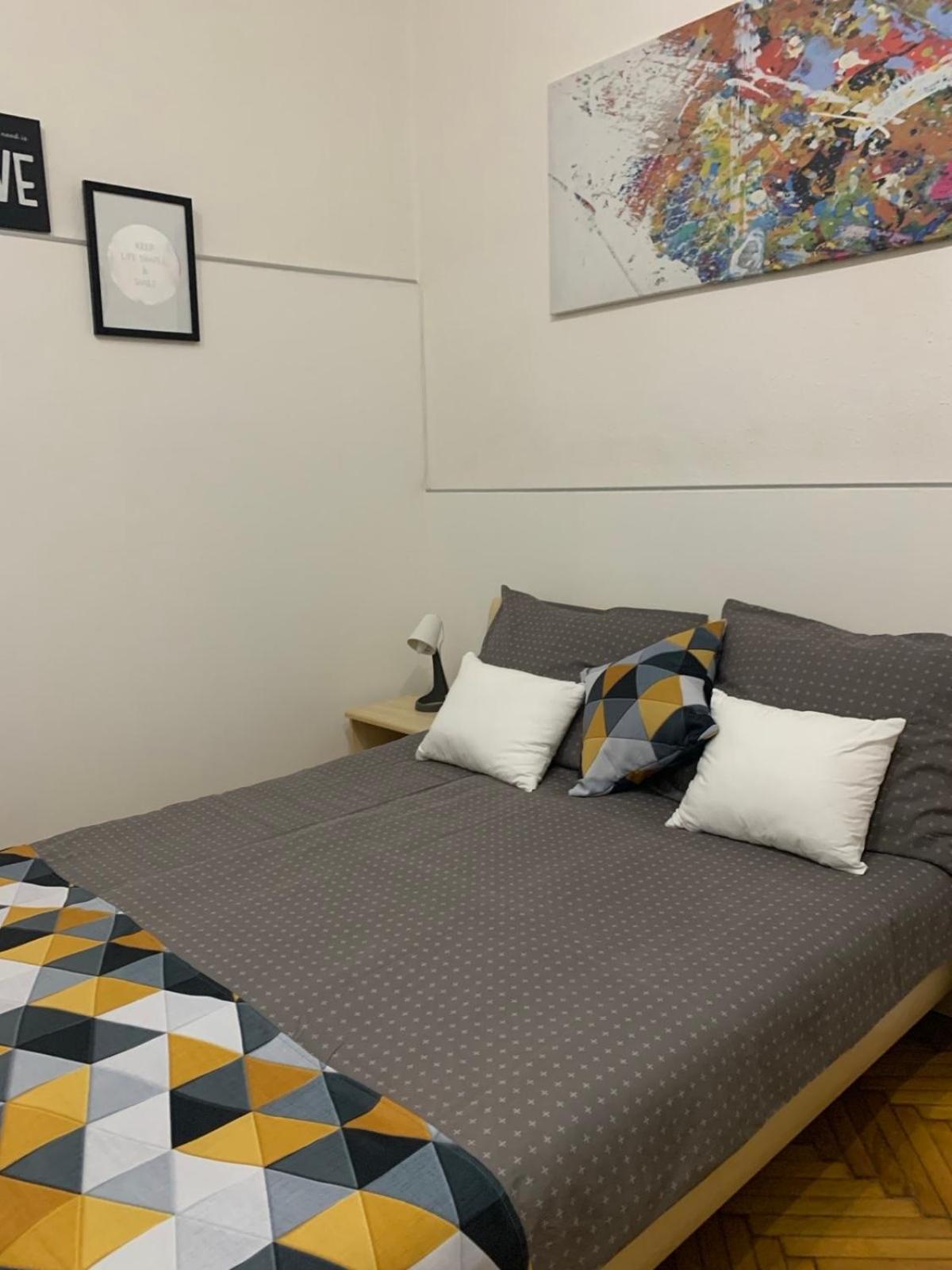 Apartment Cozy & Quiet Retro Style